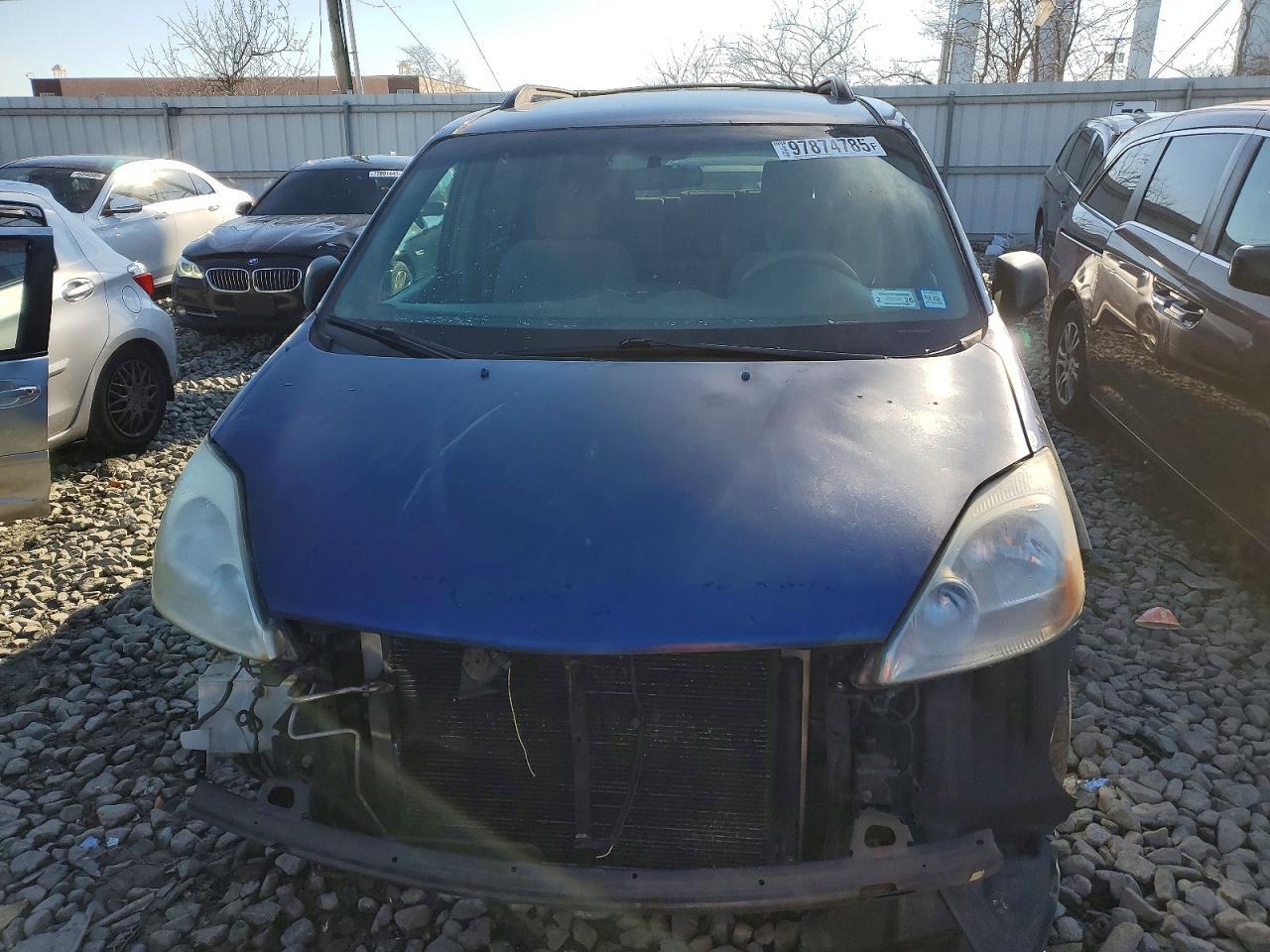 2004 Toyota Sienna Ce - Фото 5