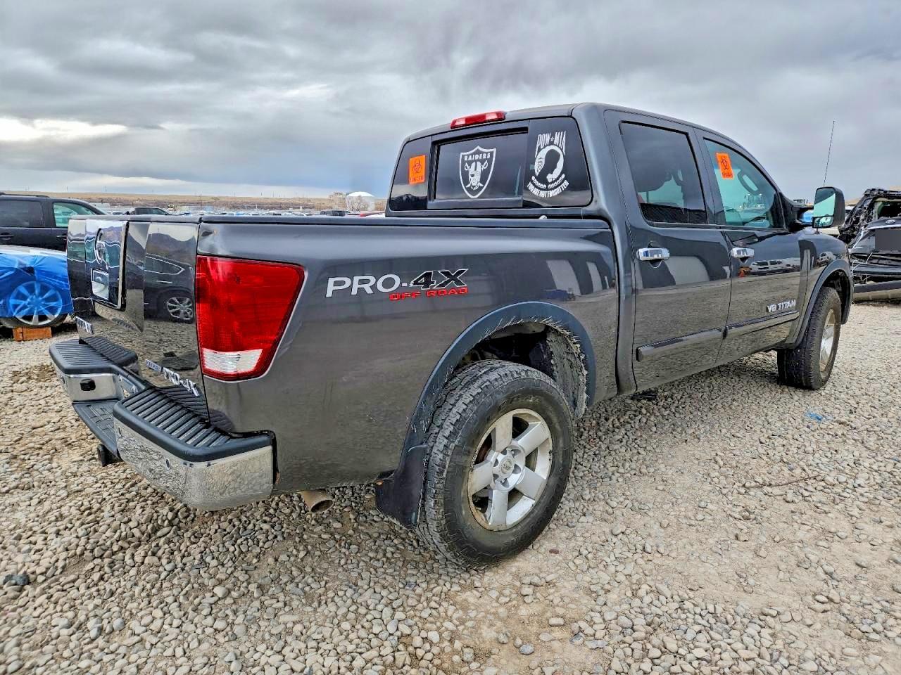 2011 Nissan Titan Sv - Image 3