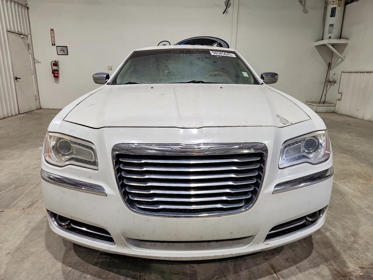2012 Chrysler 300 Limited - Фото 5