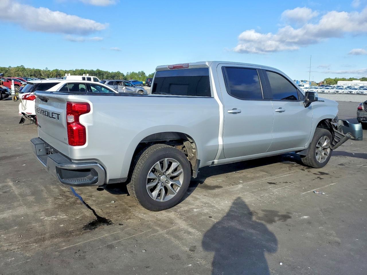 2020 Chevrolet Silverado C1500 Lt - Фото 3