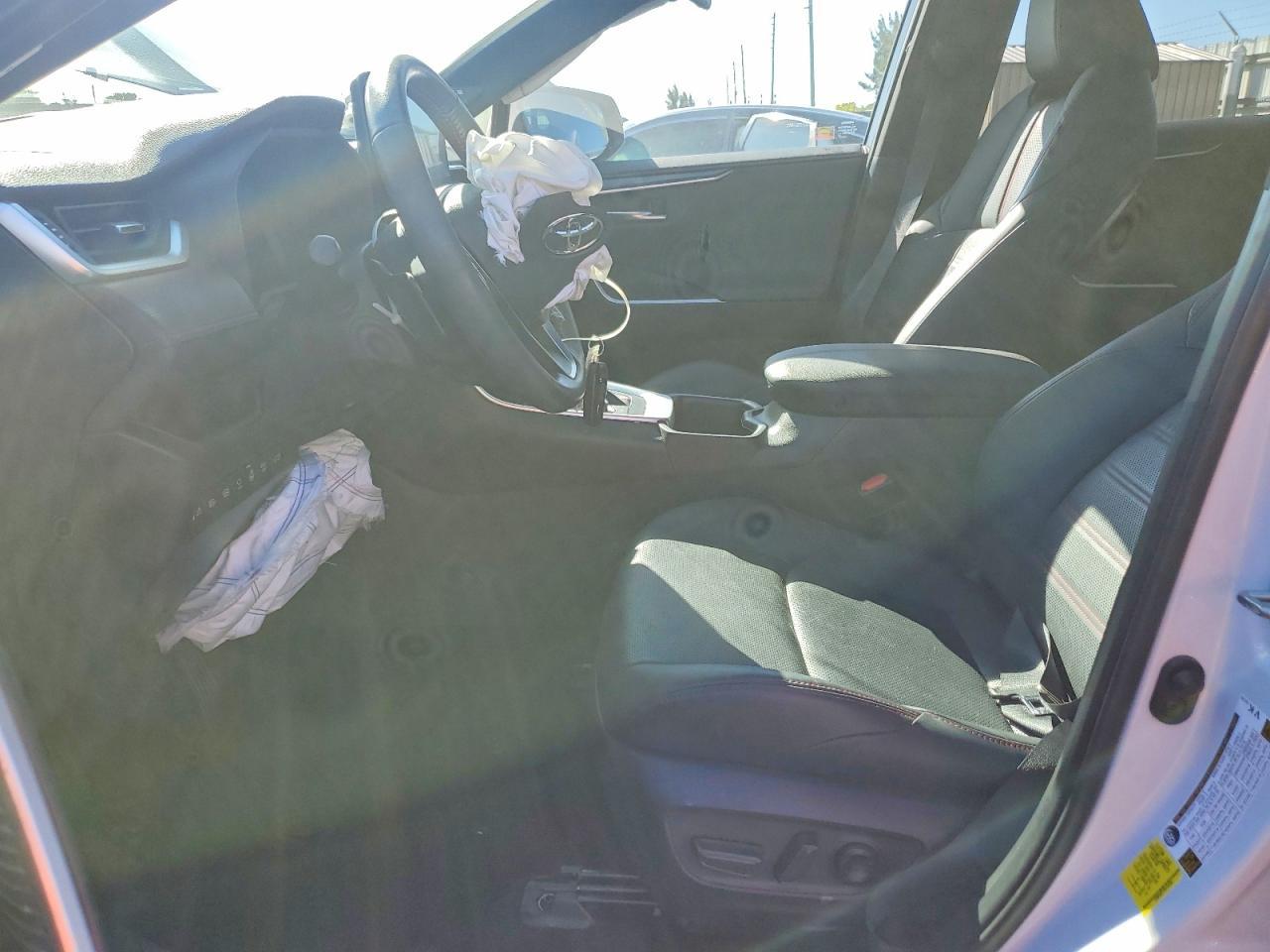 2024 Toyota Rav4 Prime Xse - Image 7