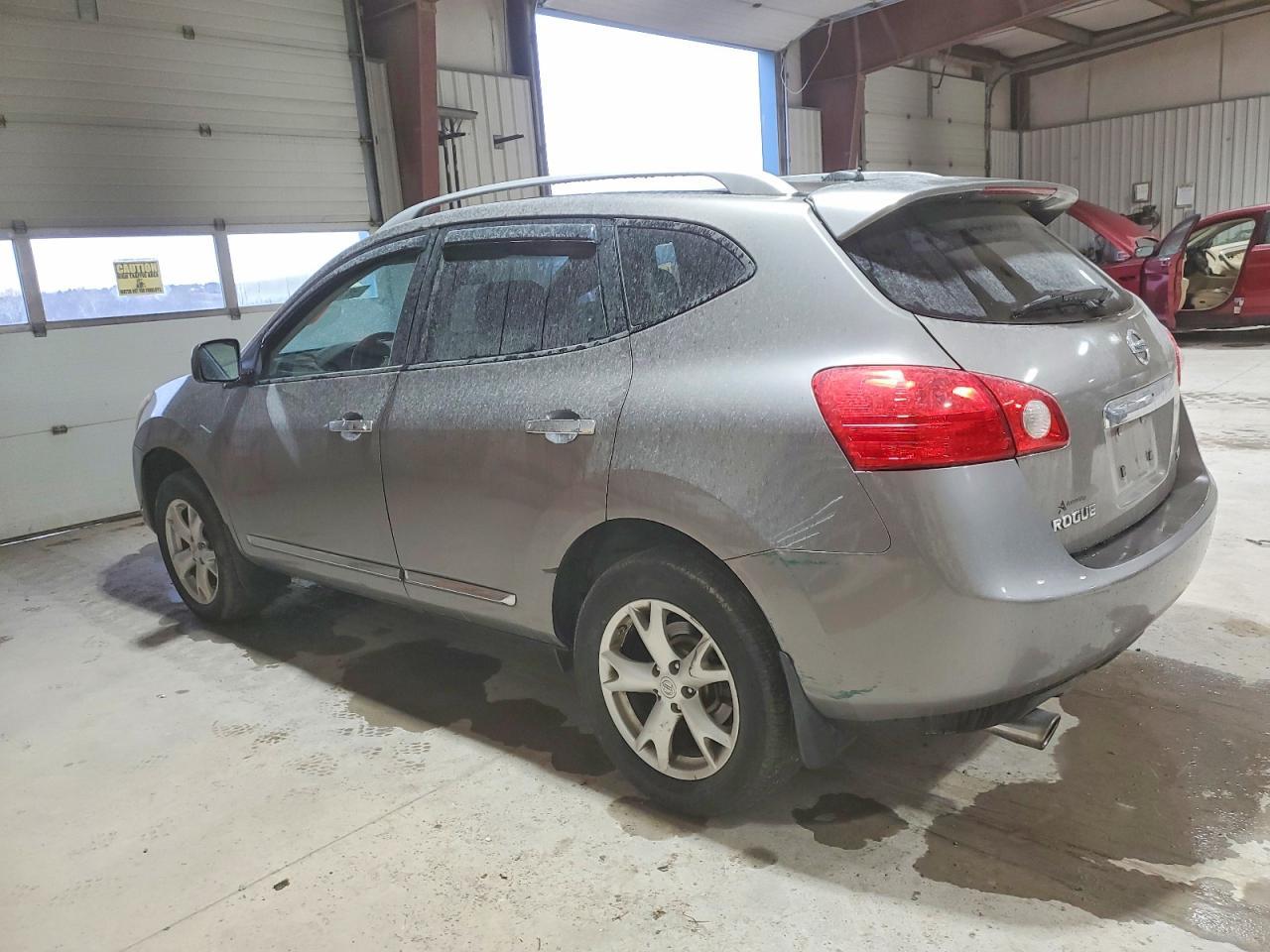 2011 Nissan Rogue S - Фото 2