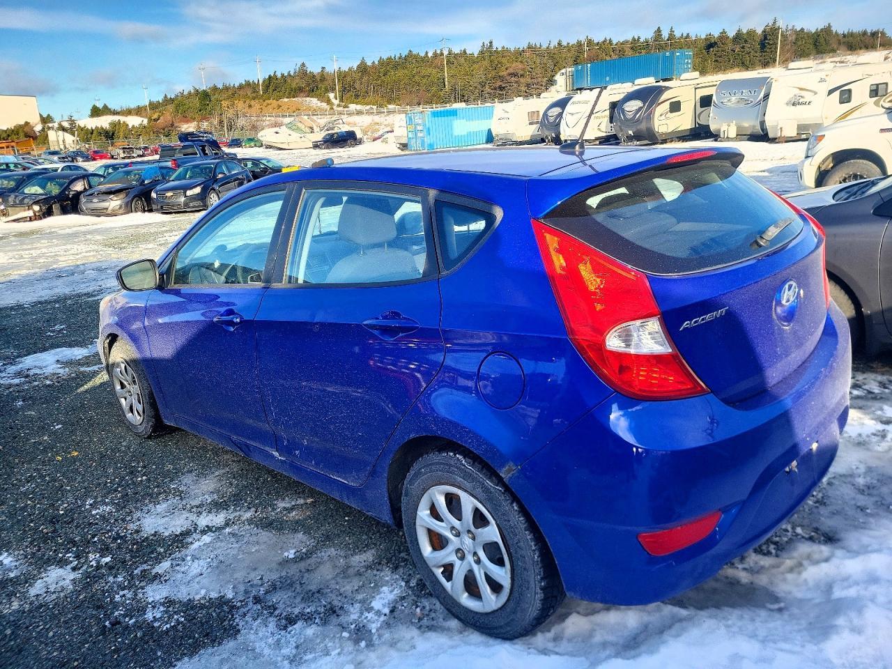 2014 Hyundai Accent Gls - Image 2