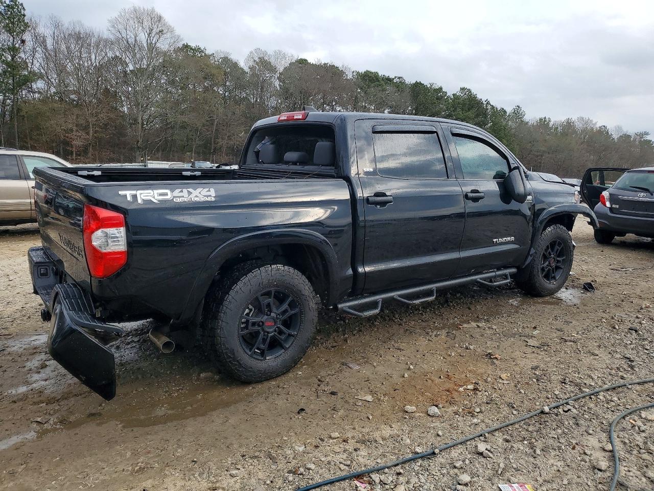 2021 Toyota Tundra Crewmax Sr5 - Фото 3