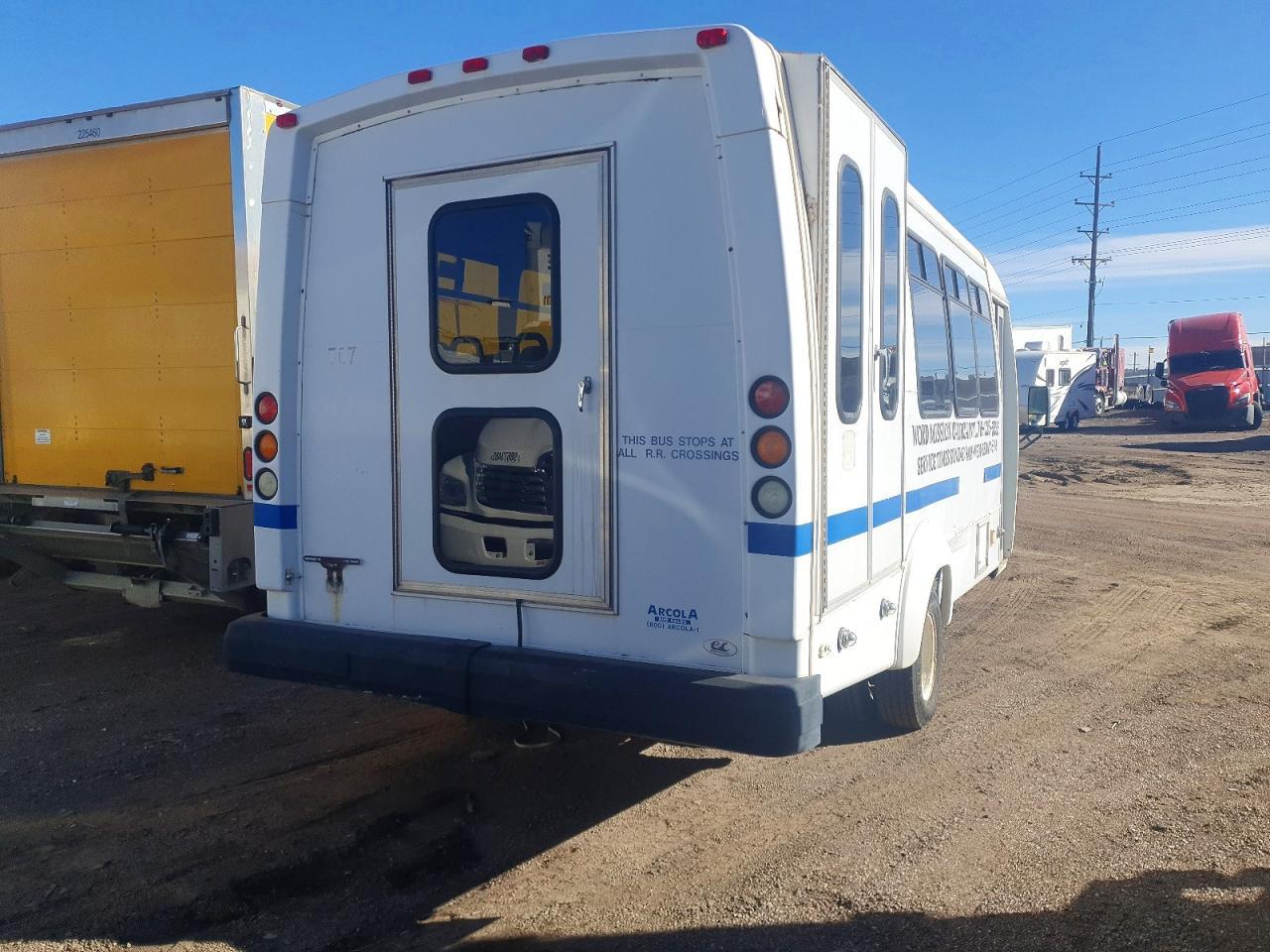 2007 Ford E450 Shuttle Bus - Фото 4