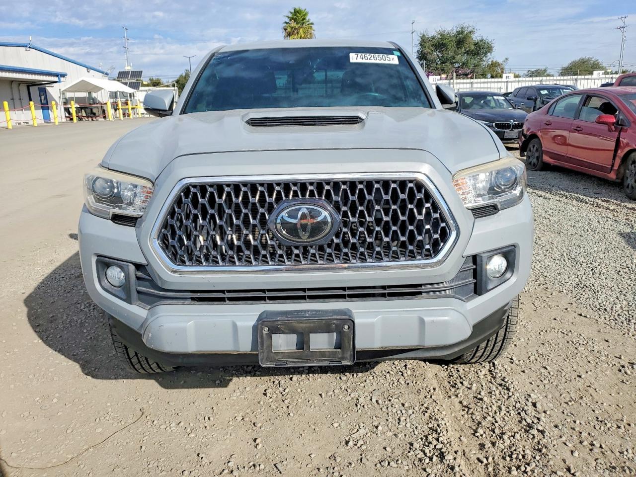 2019 Toyota Tacoma Double Cab - Image 5