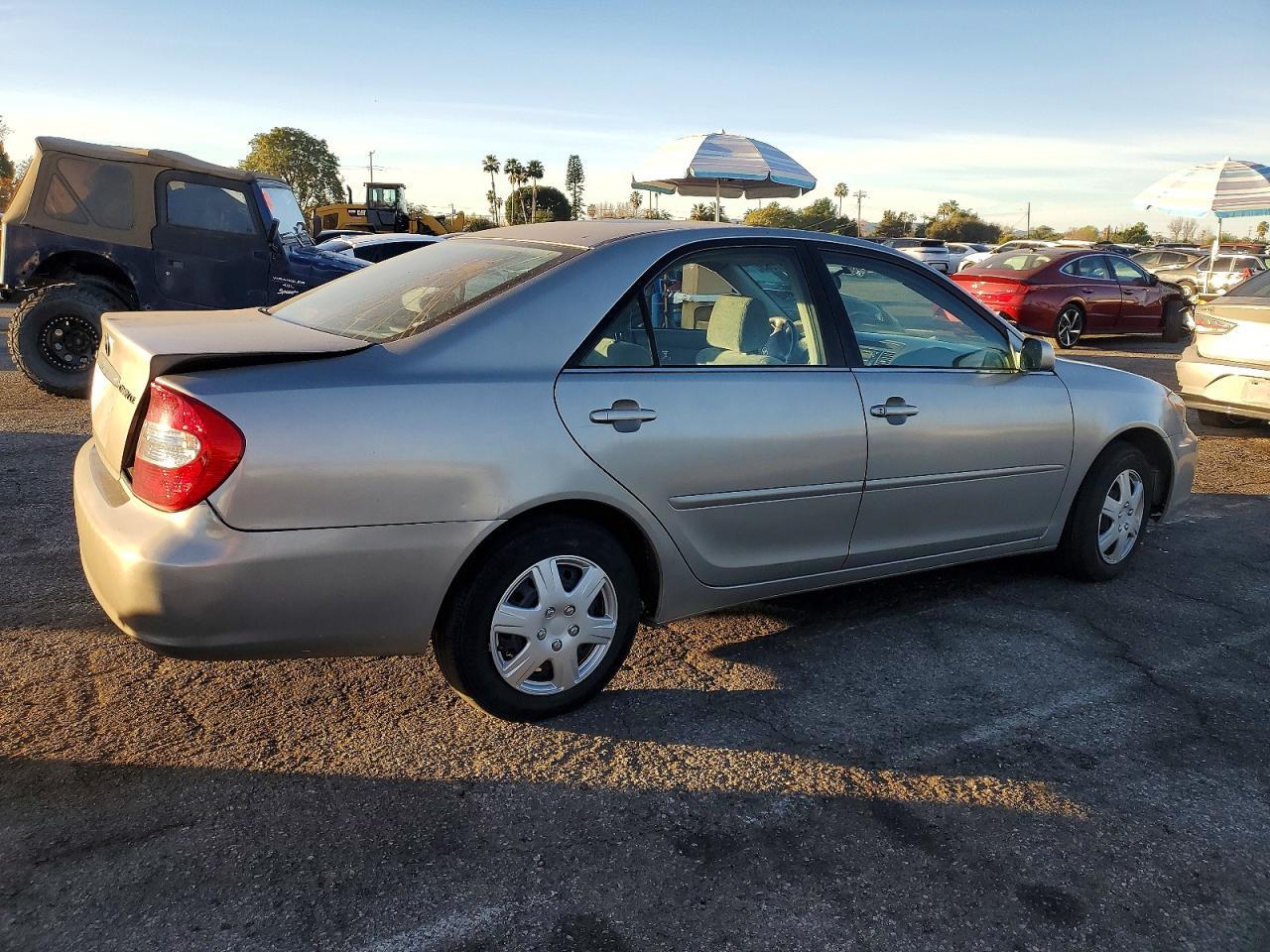 2002 Toyota Camry Le - Image 3