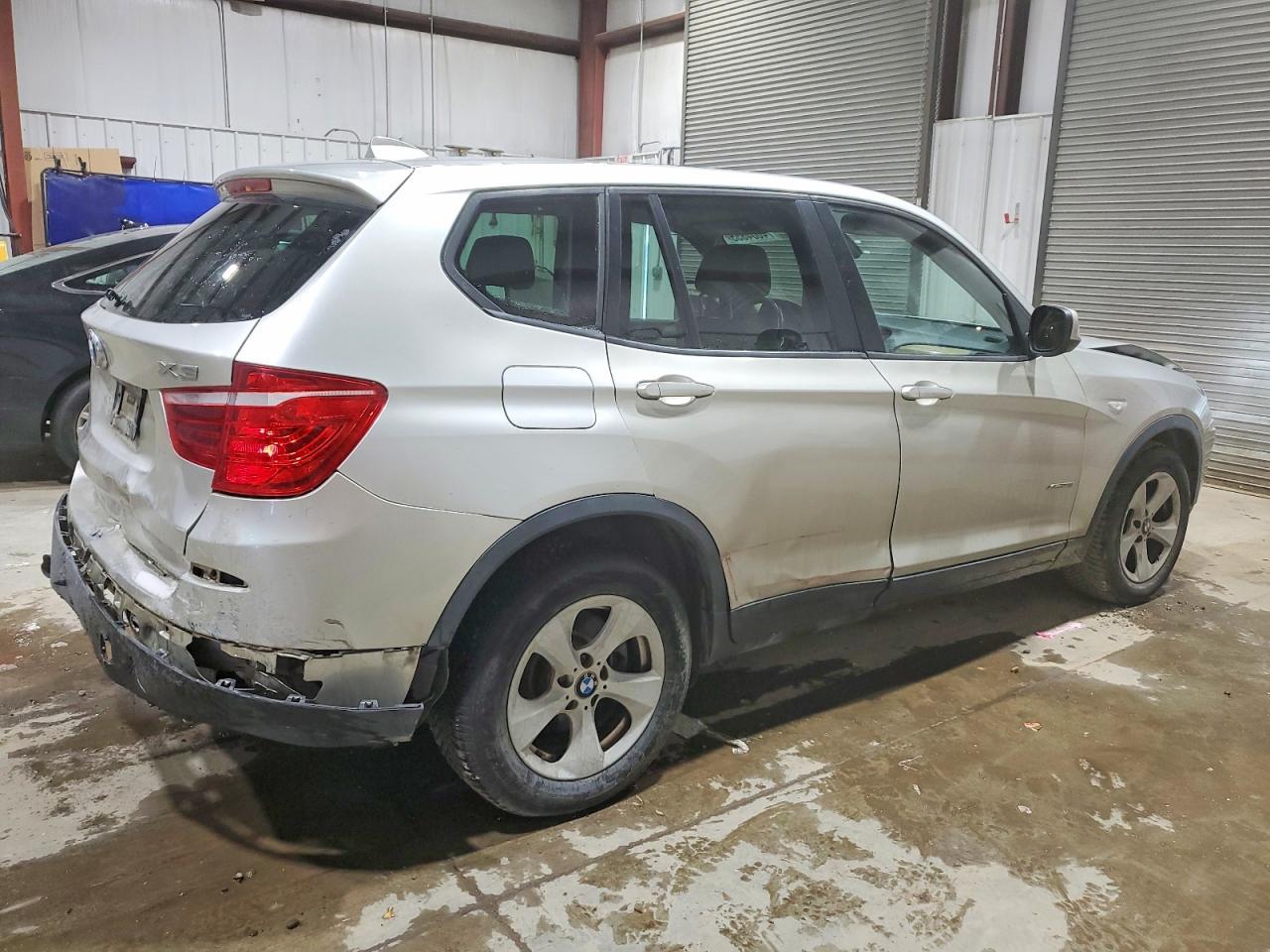 2011 BMW X3 xDrive28I - Image 3