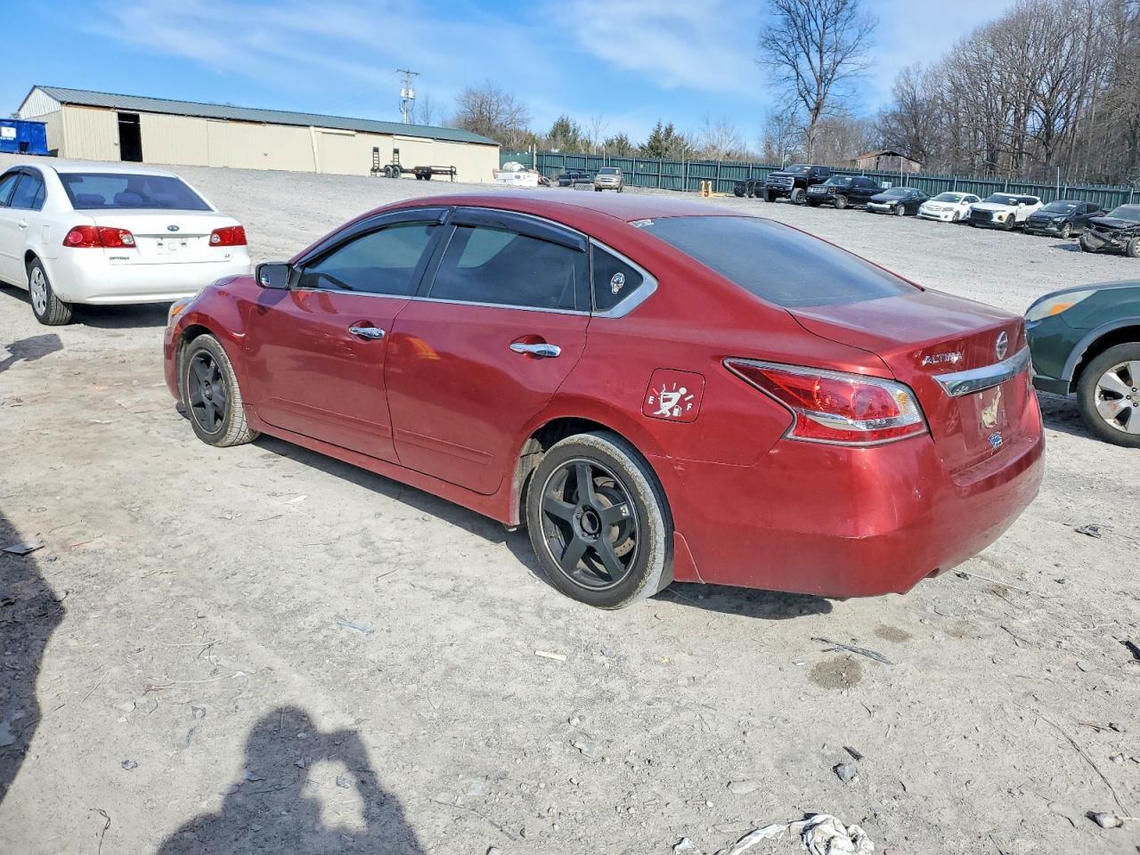 2015 Nissan Altima 2.5 - Image 2