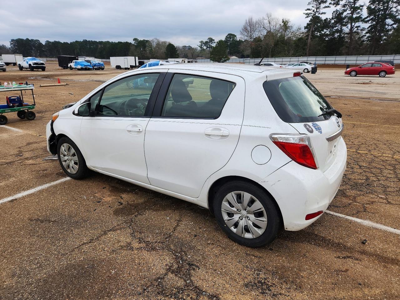2012 Toyota Yaris - Фото 2