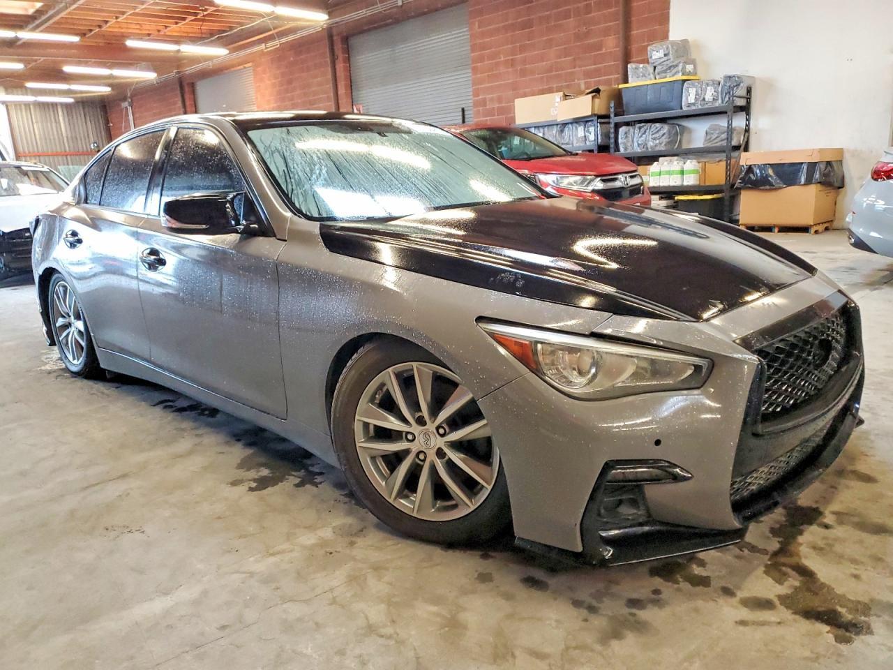 2017 Infiniti Q50 Premium - Image 4
