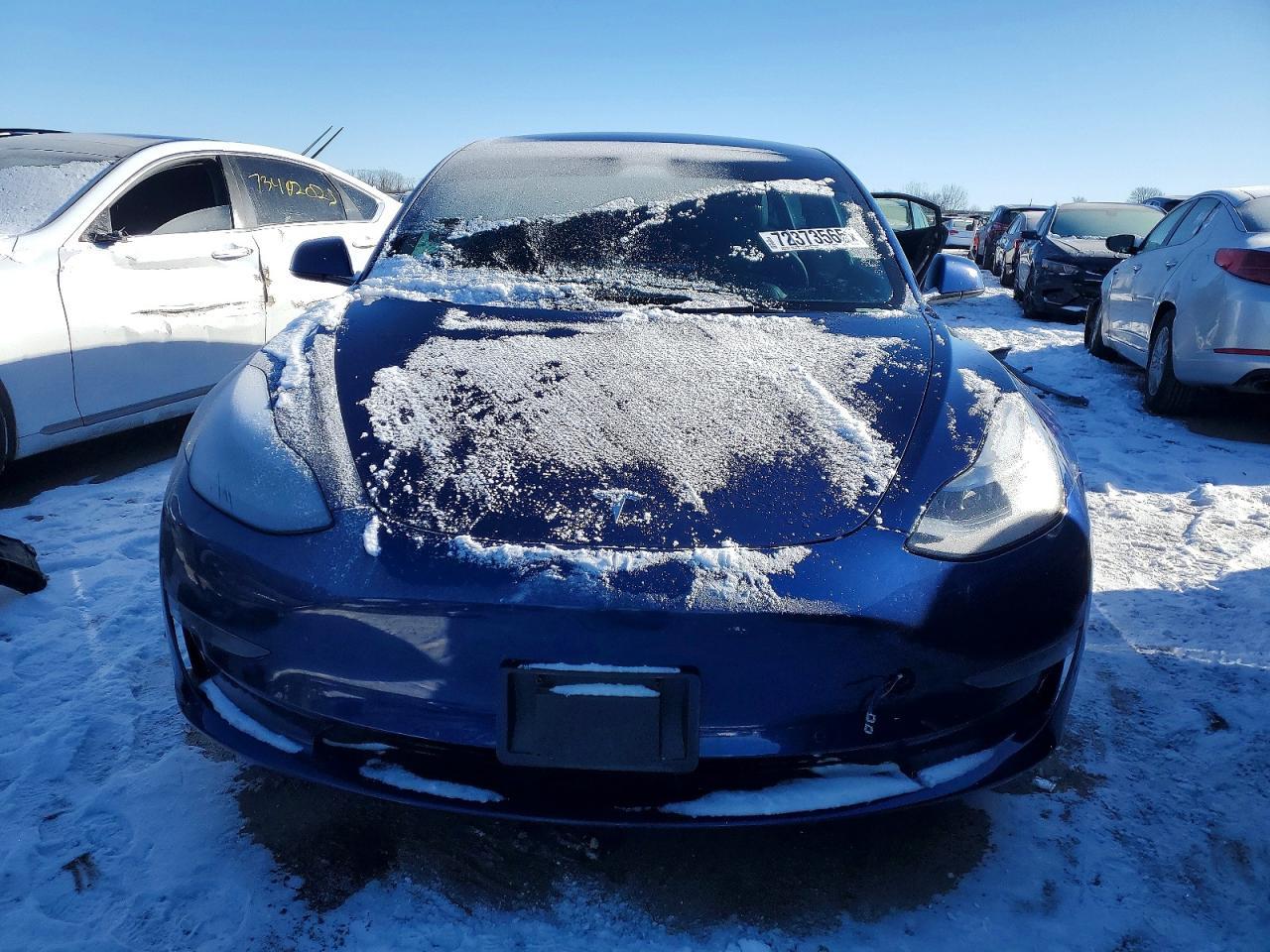 2022 Tesla Model 3 - Фото 5