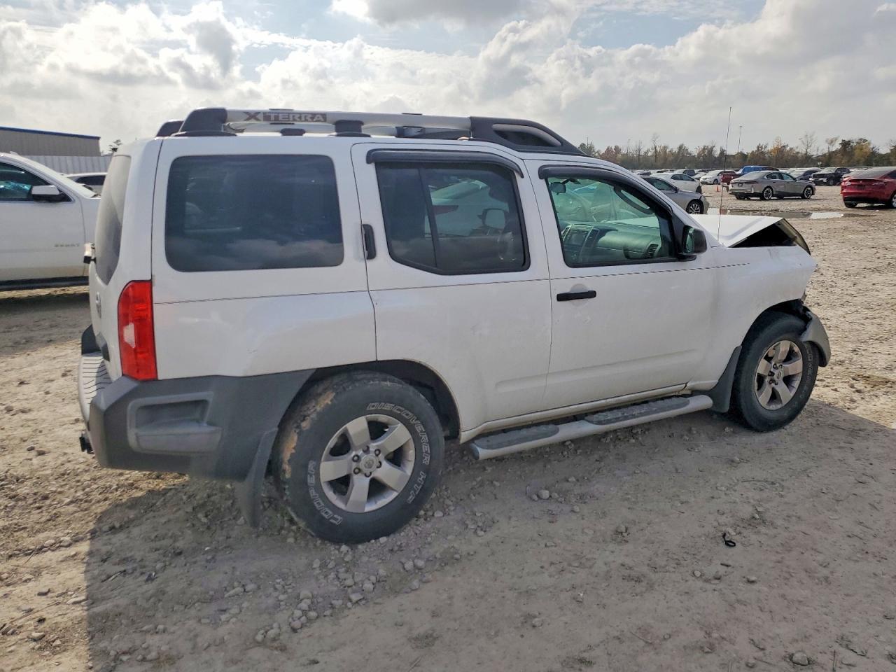 2010 Nissan Xterra Off Road - Фото 3