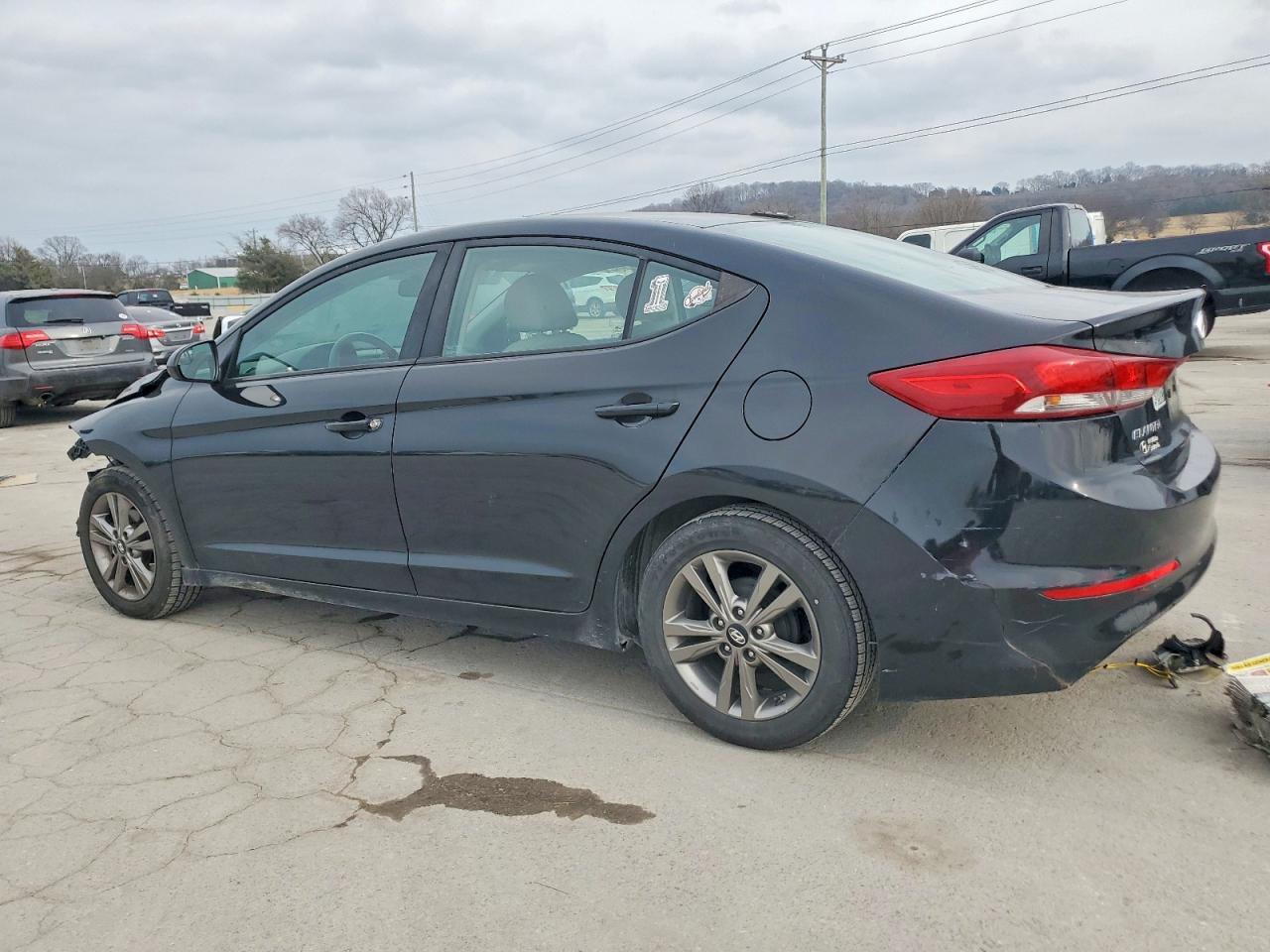 2017 Hyundai Elantra Se - Фото 2