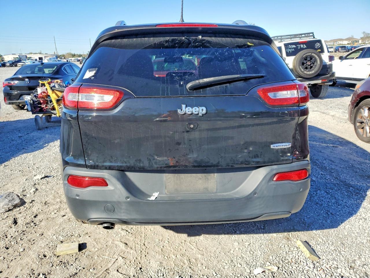 2017 Jeep Cherokee Latitude - Image 6