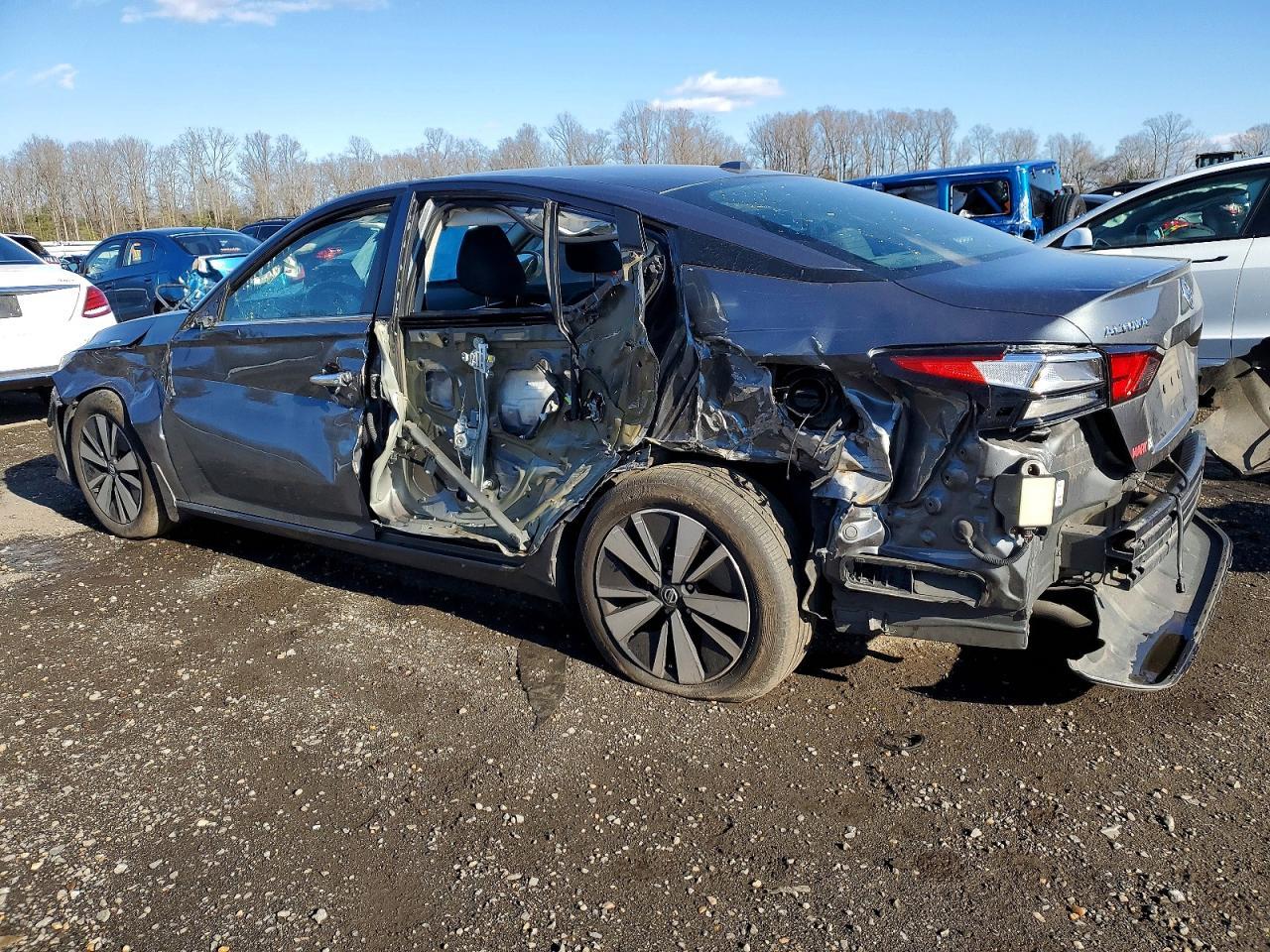 2021 Nissan Altima Sv - Image 2