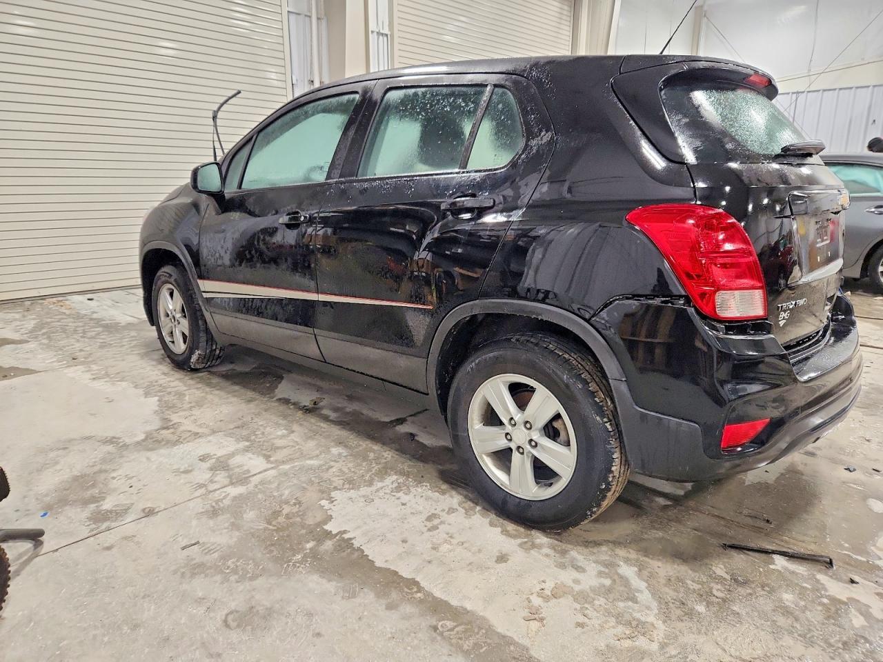 2019 Chevrolet Trax Ls - Фото 2