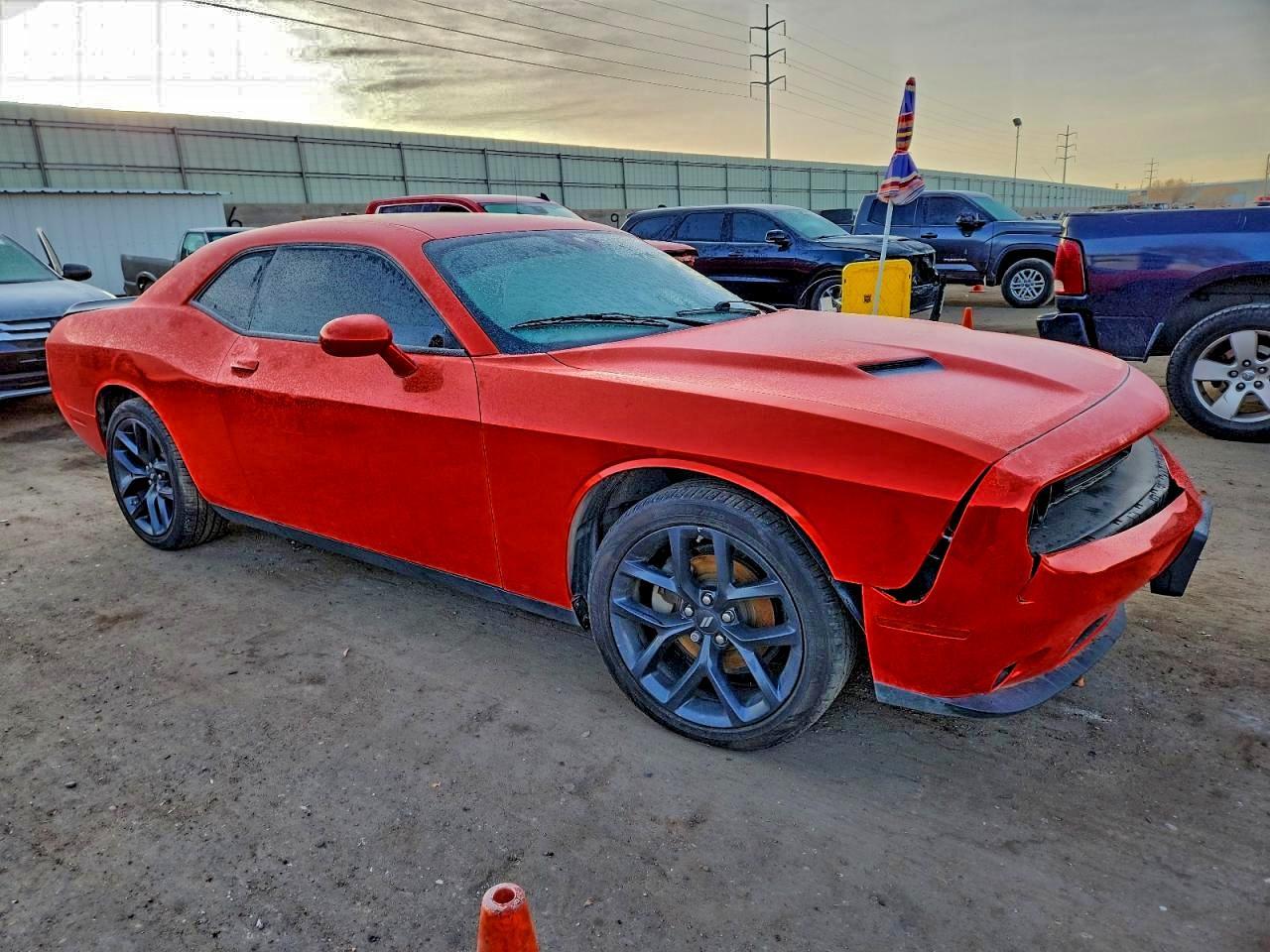 2022 Dodge Challenger Sxt - Image 4