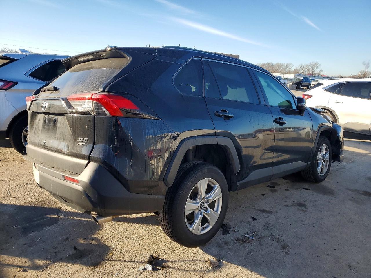 2020 Toyota Rav4 Xle - Фото 3