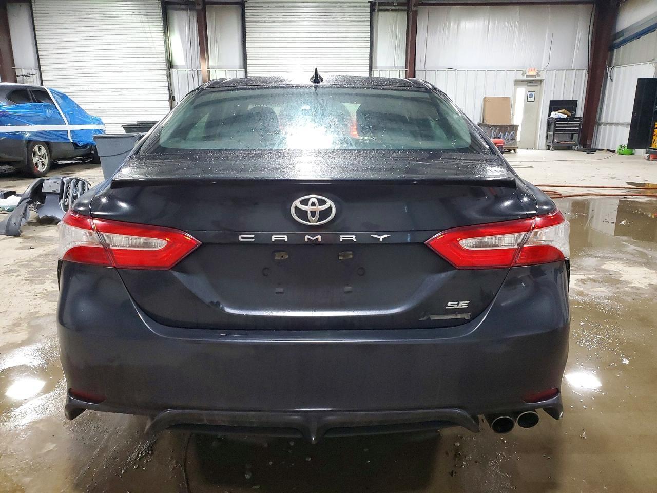 2020 Toyota Camry Se - Image 6