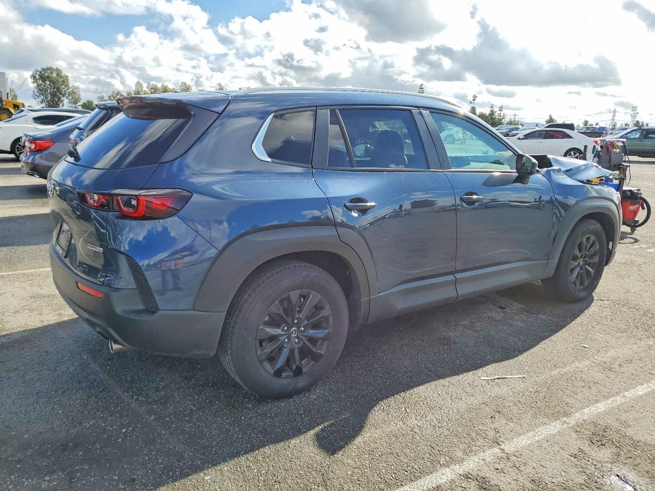 2025 Mazda Cx-50 Preferred - Image 3