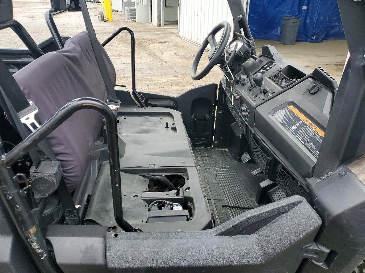 2023 Honda Pioneer 700 Utility Vehicle - Image 6