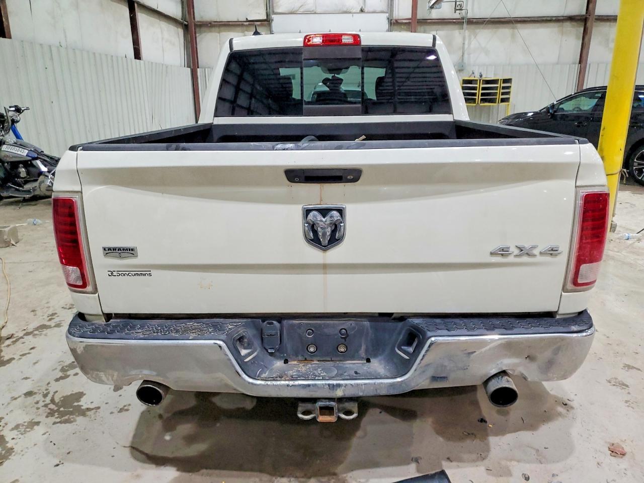 2016 Ram 1500 Laramie - Фото 6