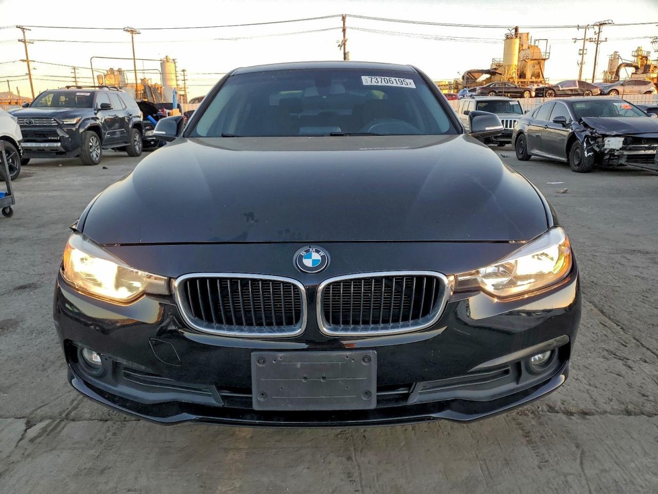 2017 BMW 320 I - Фото 5