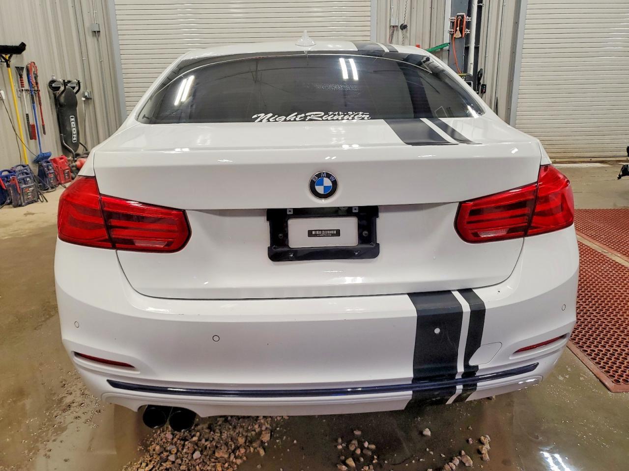 2017 BMW 330 Xi - Image 6