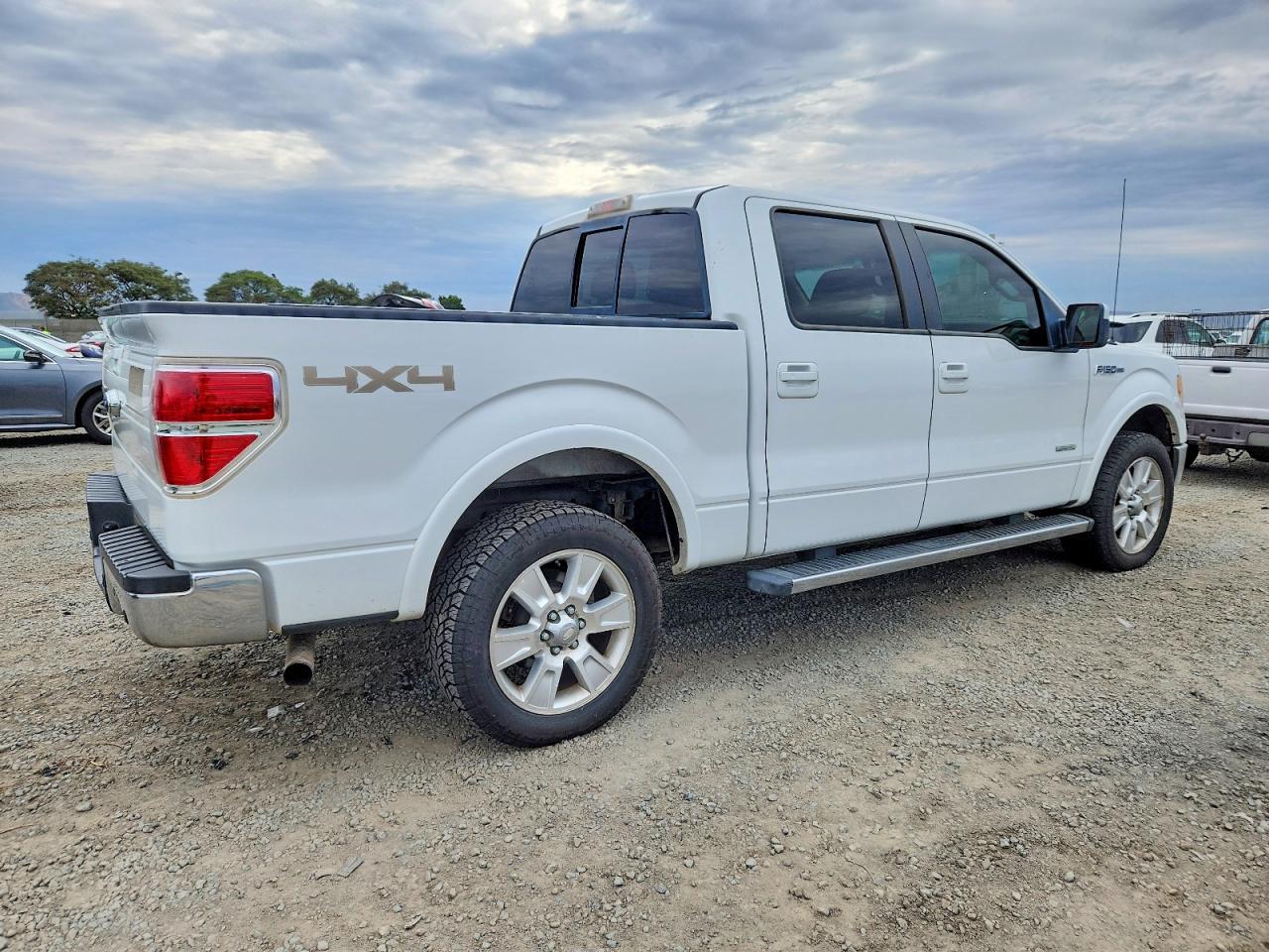 2011 Ford F150 Supercrew - Фото 3