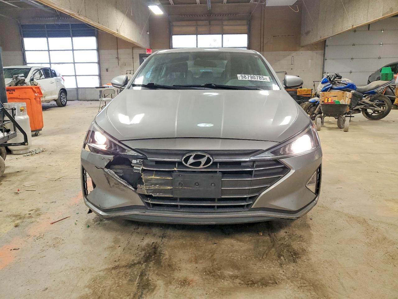 2020 Hyundai Elantra Sel - Фото 5