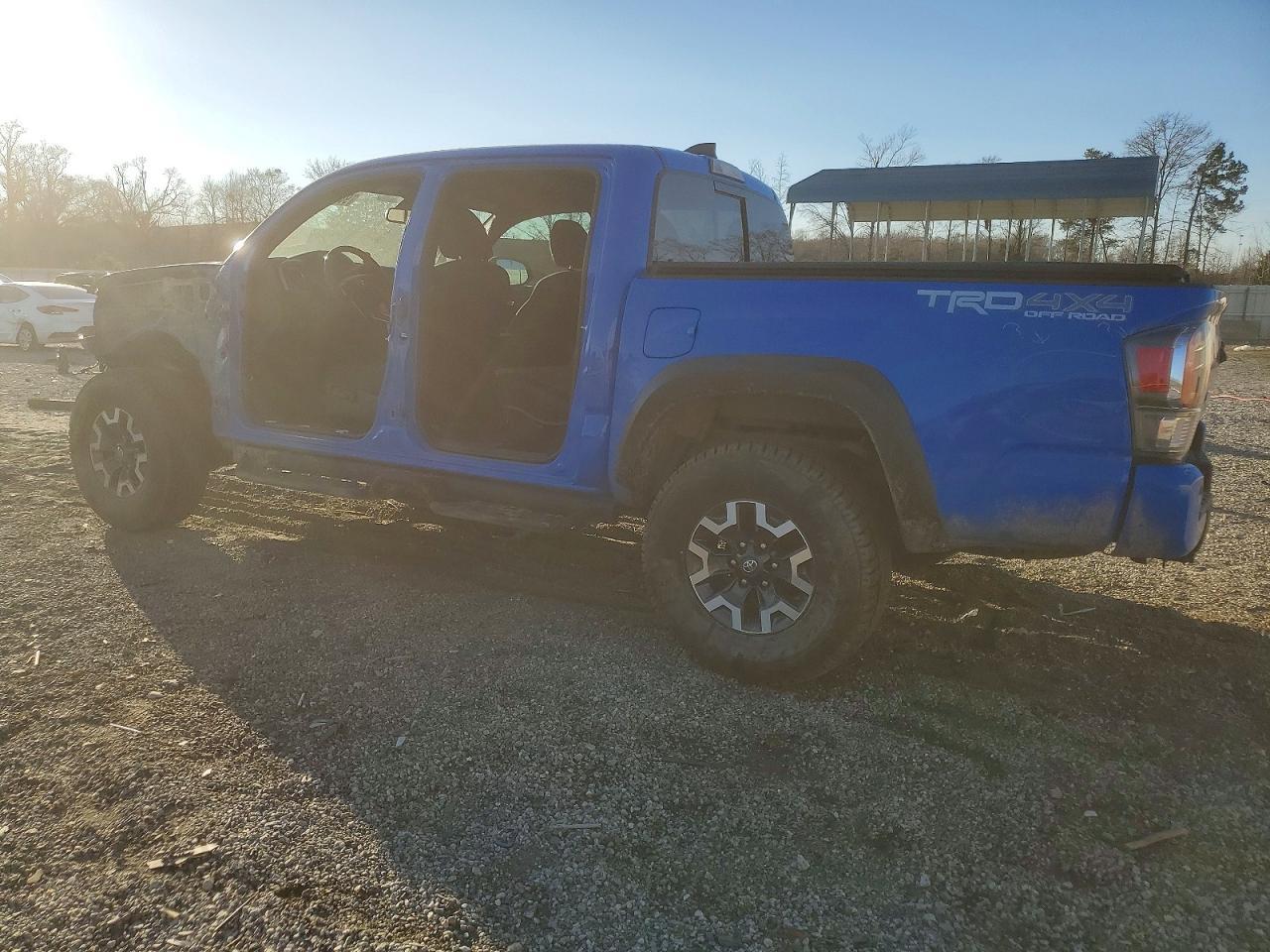 2021 Toyota Tacoma - Фото 2