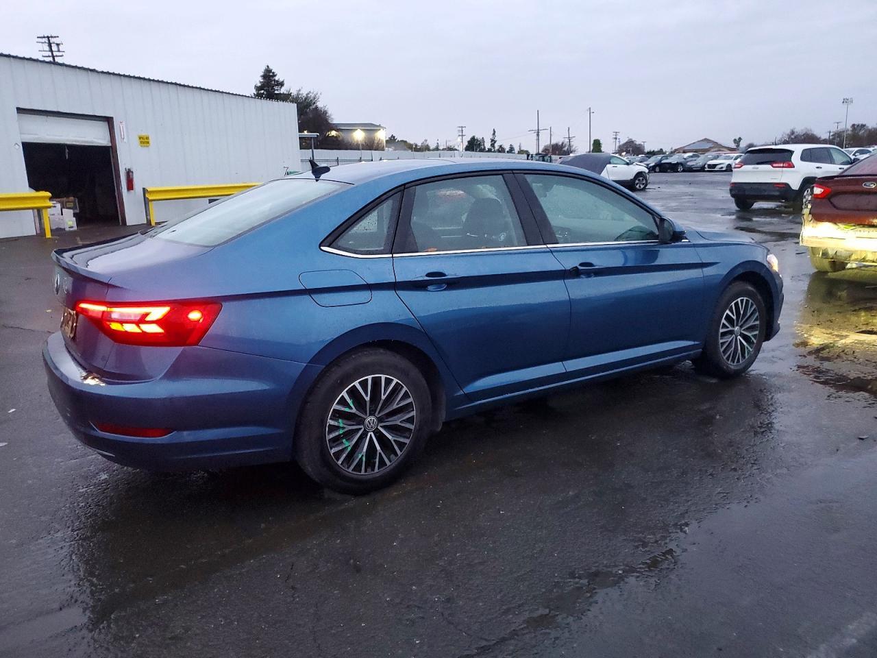 2021 Volkswagen Jetta S - Image 3