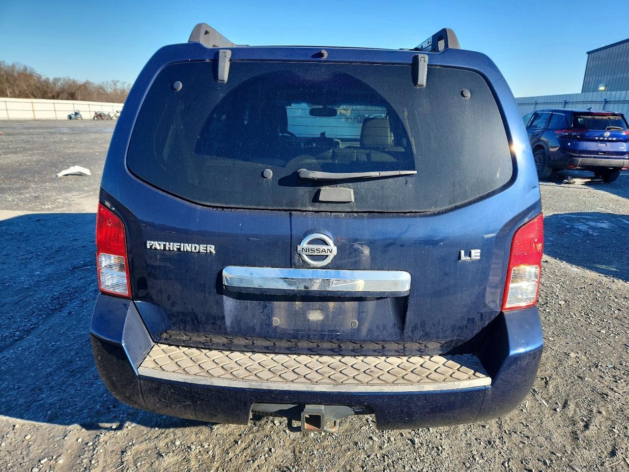 2011 Nissan Pathfinder S - Фото 6