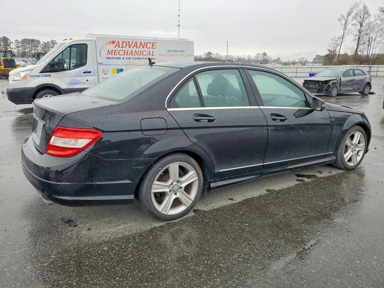2011 Mercedes-Benz C 300 - Image 3