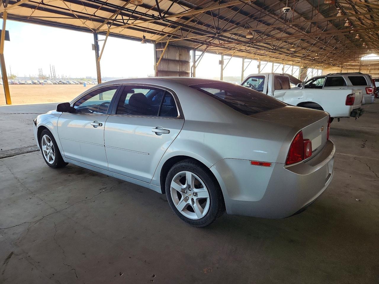 2012 Chevrolet Malibu Ls - Фото 2