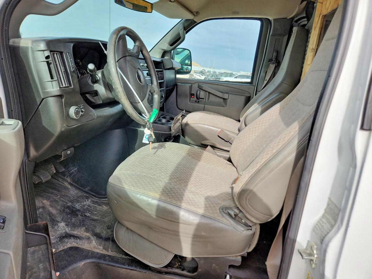 2017 GMC Savana G2500 Utility / Service Van - Фото 7