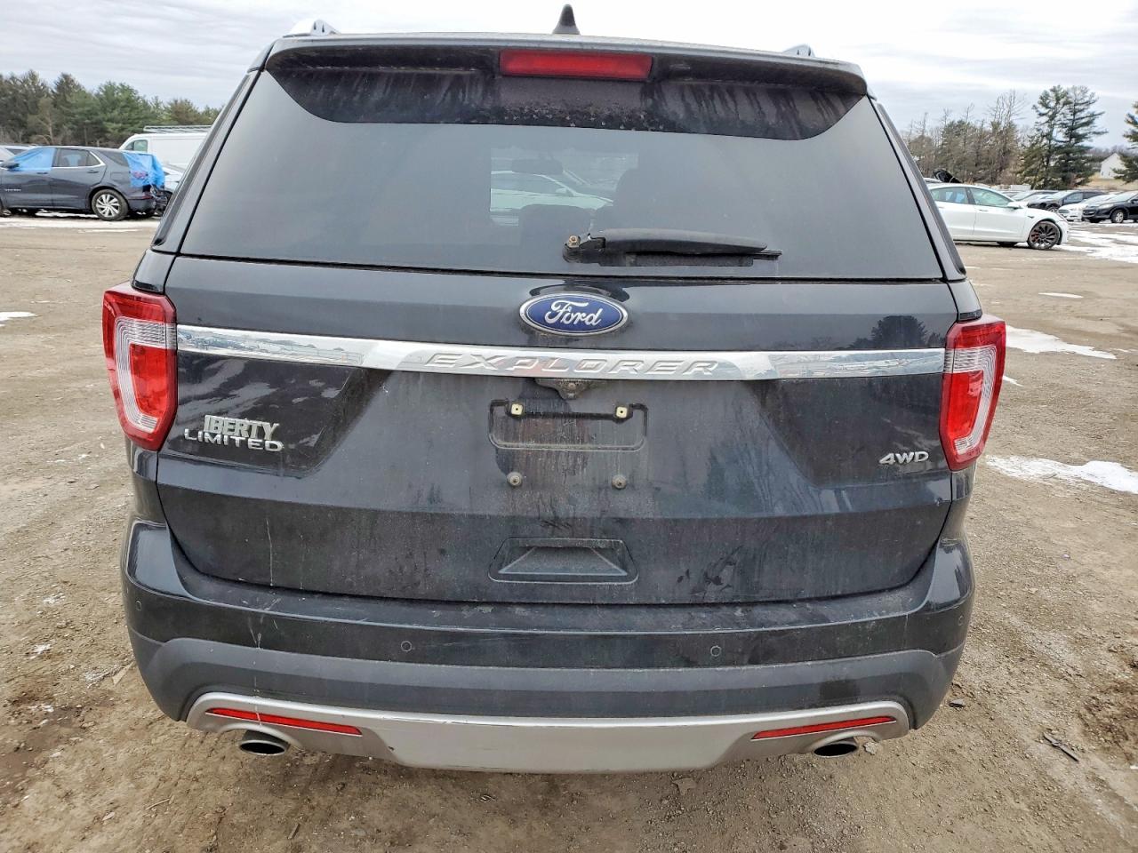 2016 Ford Explorer Limited - Image 6