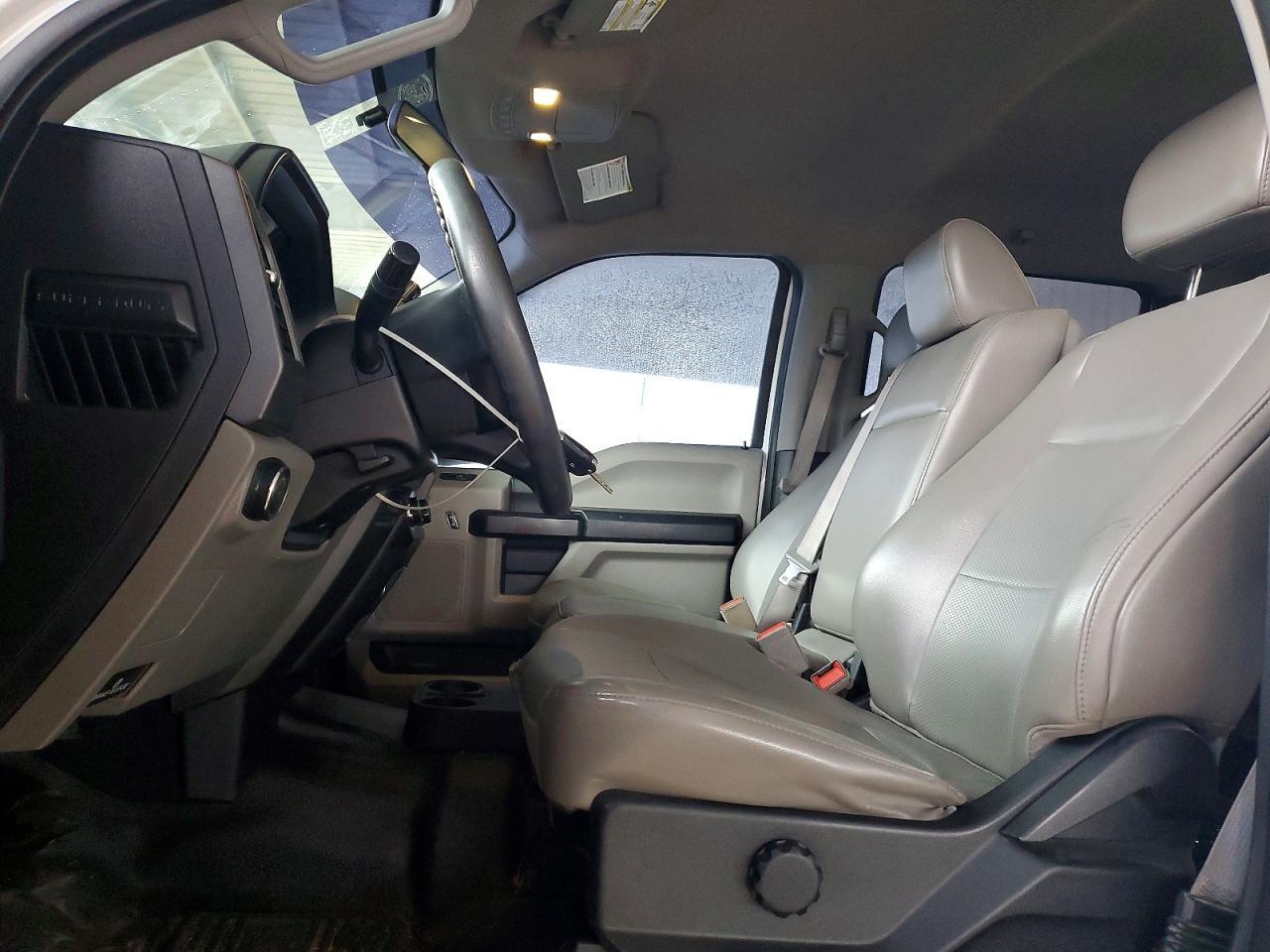 2018 Ford F250 Super Duty - Image 7