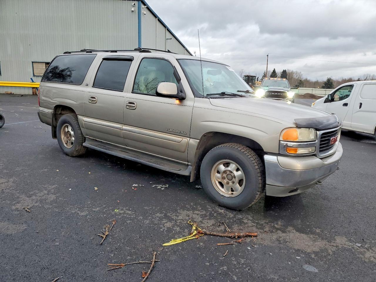 2000 GMC Yukon Xl K1500 - Image 4
