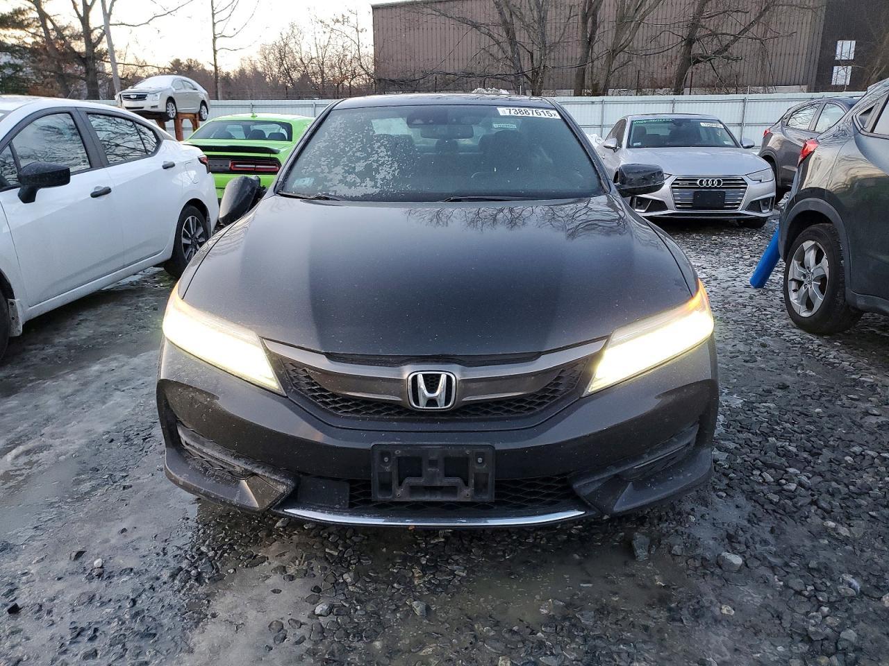 2017 Honda Accord Touring - Фото 5