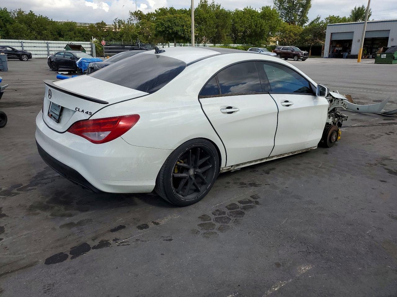 2017 Mercedes-Benz Cla 250 4Matic - Image 3