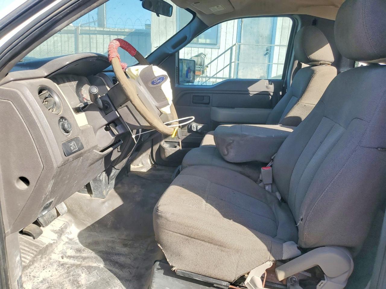 2010 Ford F150 - Image 7