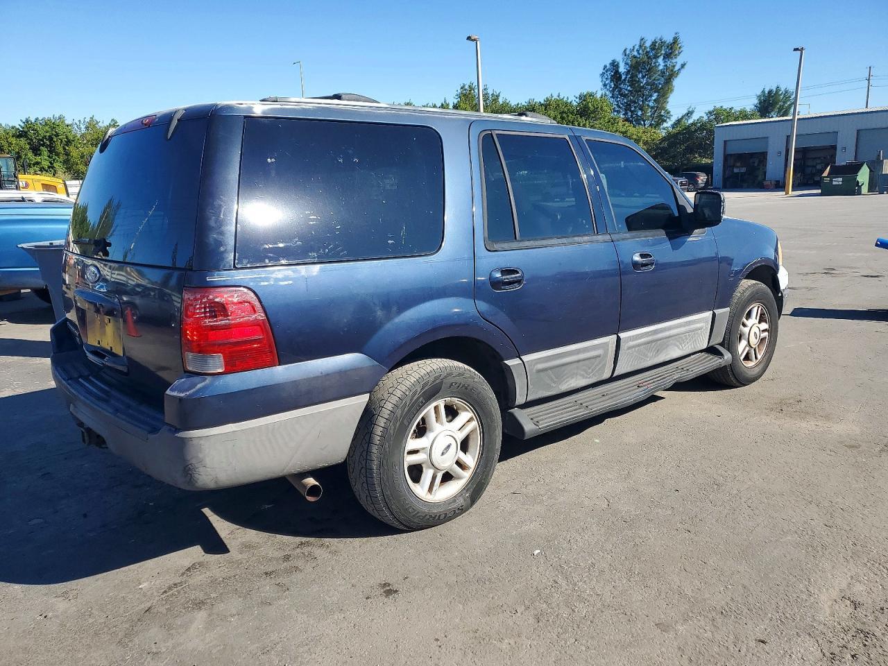 2004 Ford Expedition Xlt - Фото 3