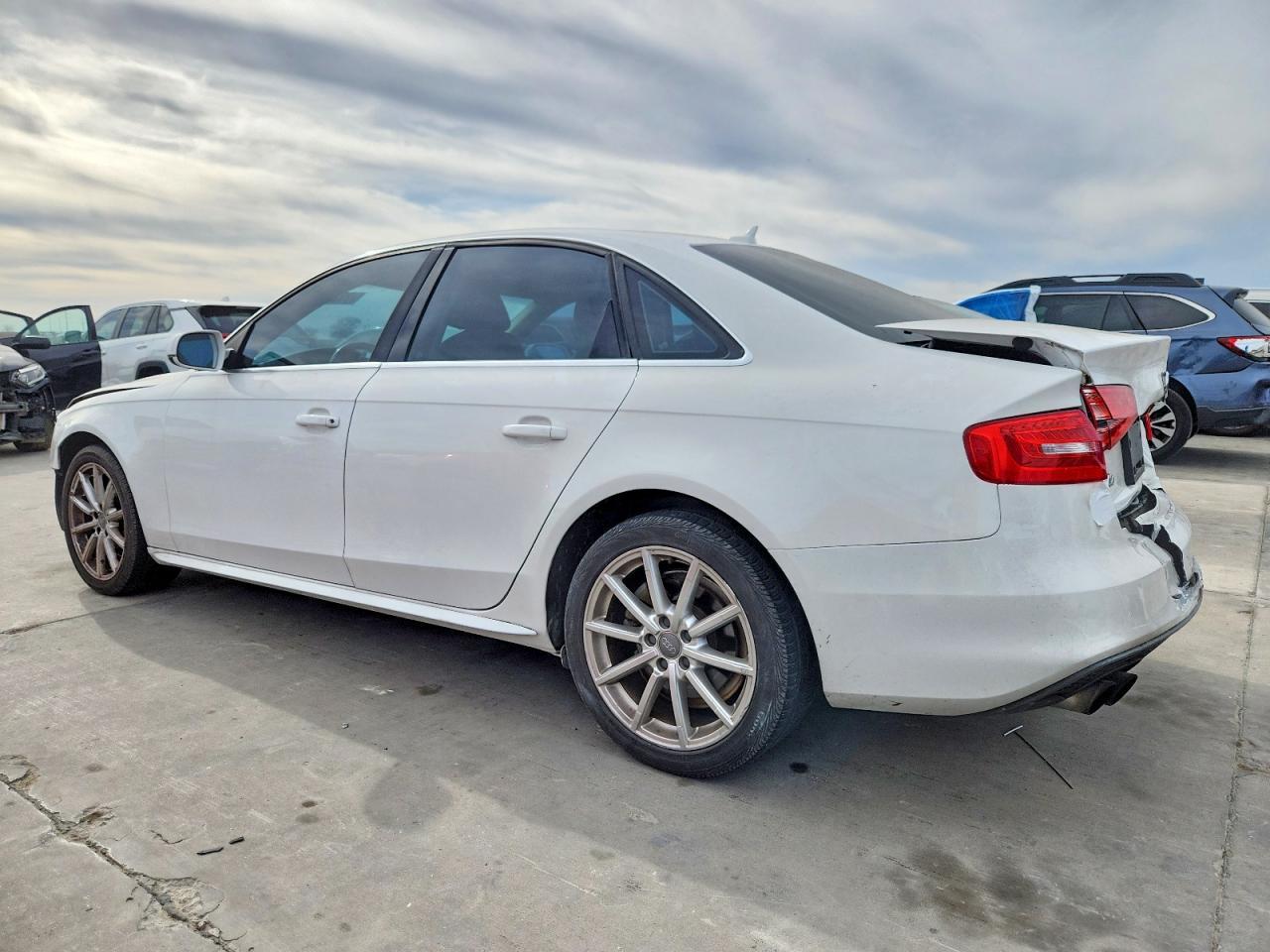 2015 Audi A4 Premium - Фото 2