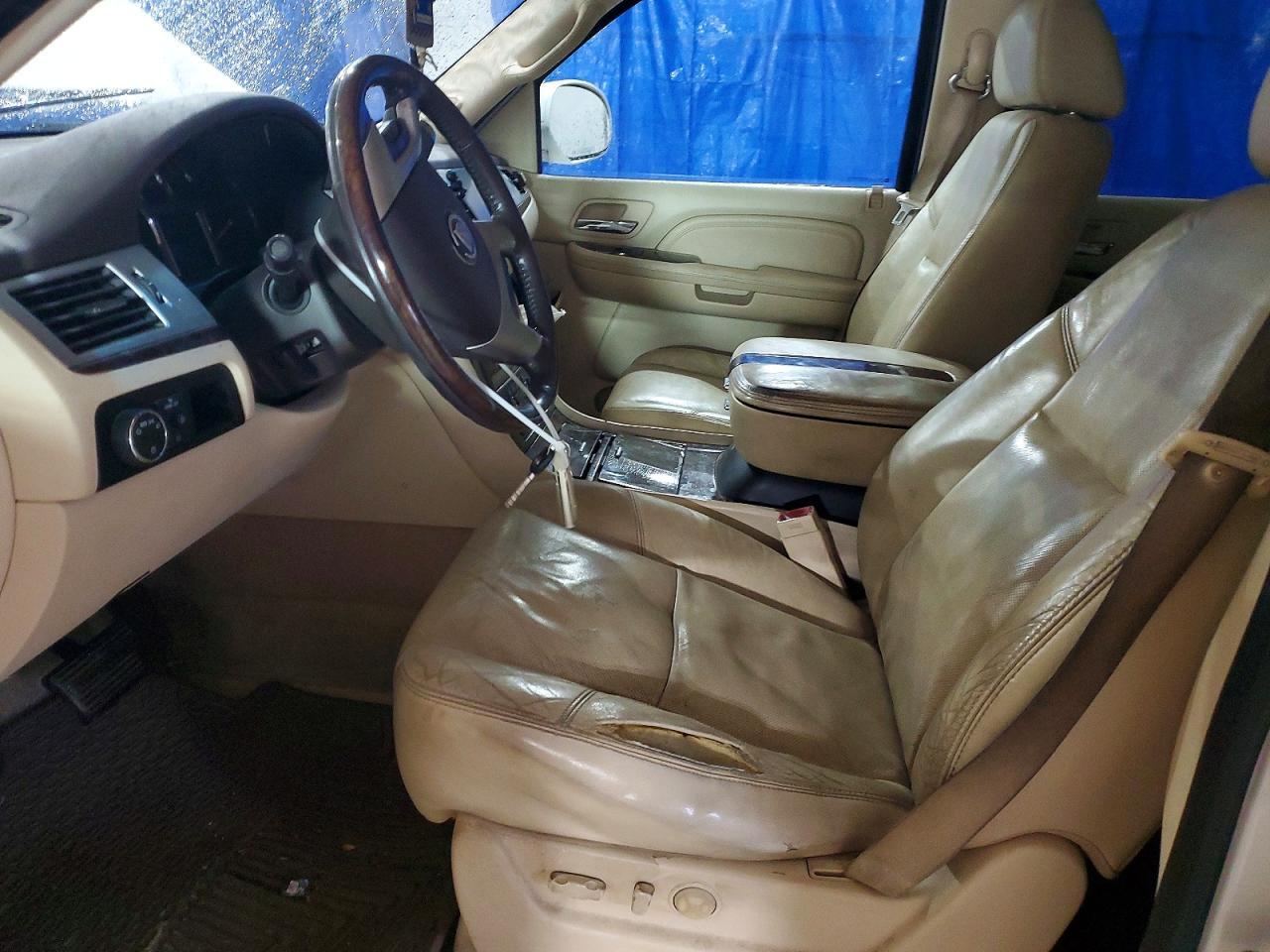 2008 Cadillac Escalade Luxury - Фото 7