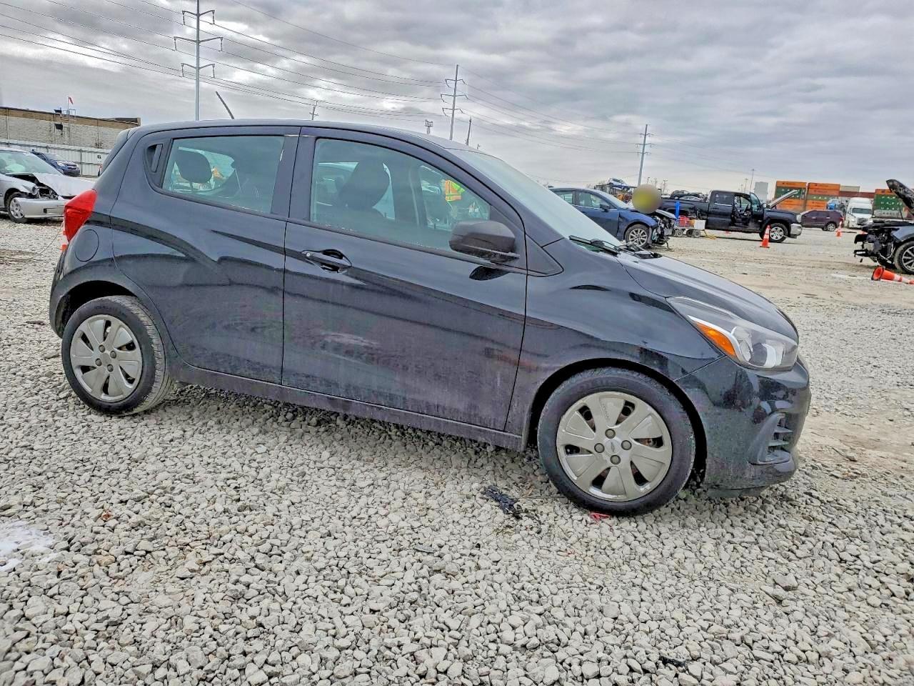 2017 Chevrolet Spark Ls - Фото 4