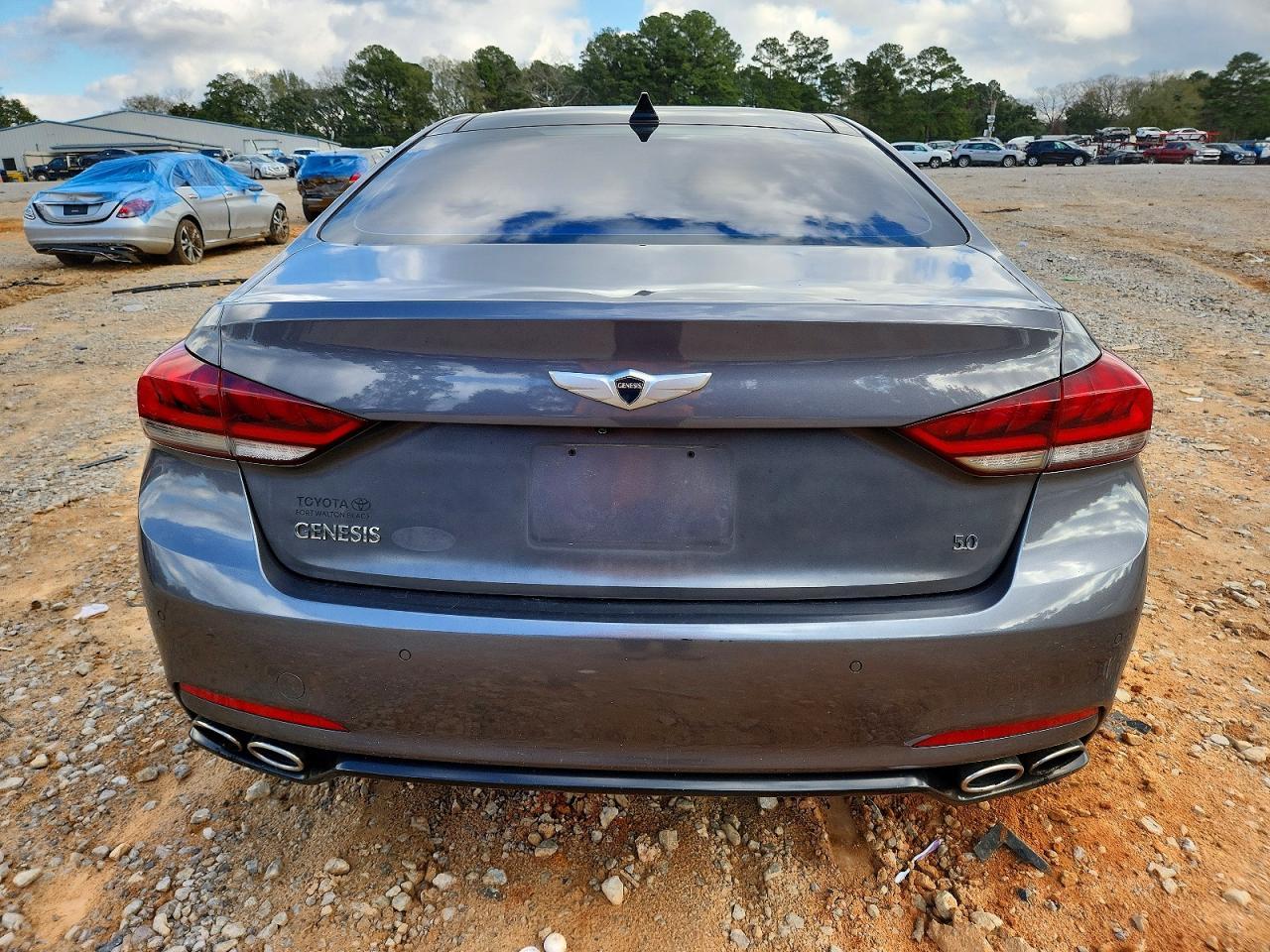 2015 Hyundai Genesis 5.0L - Image 6