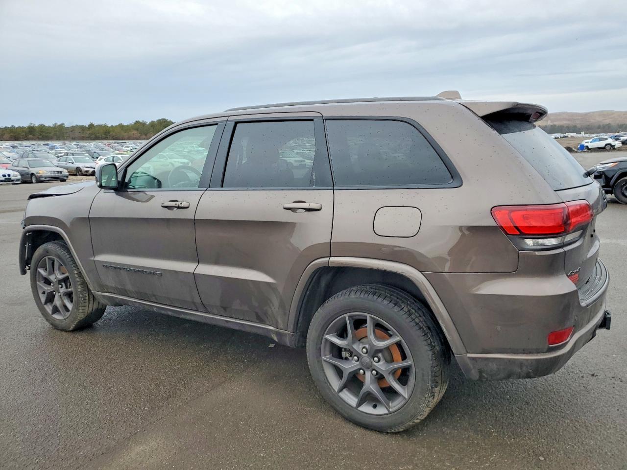 2021 Jeep Grand Cherokee Limited - Фото 2