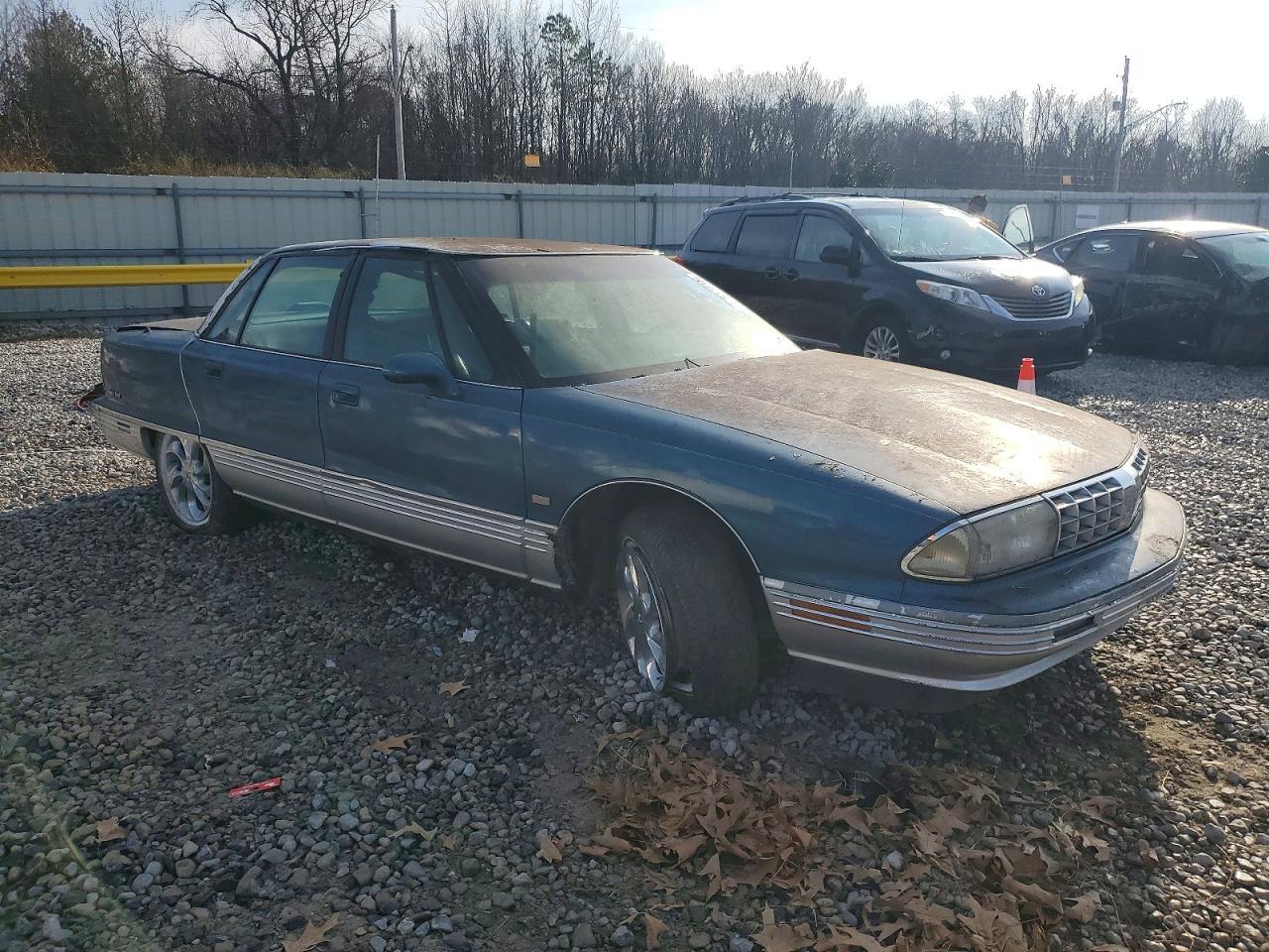 1992 Oldsmobile 98 Regency Elite - Фото 4